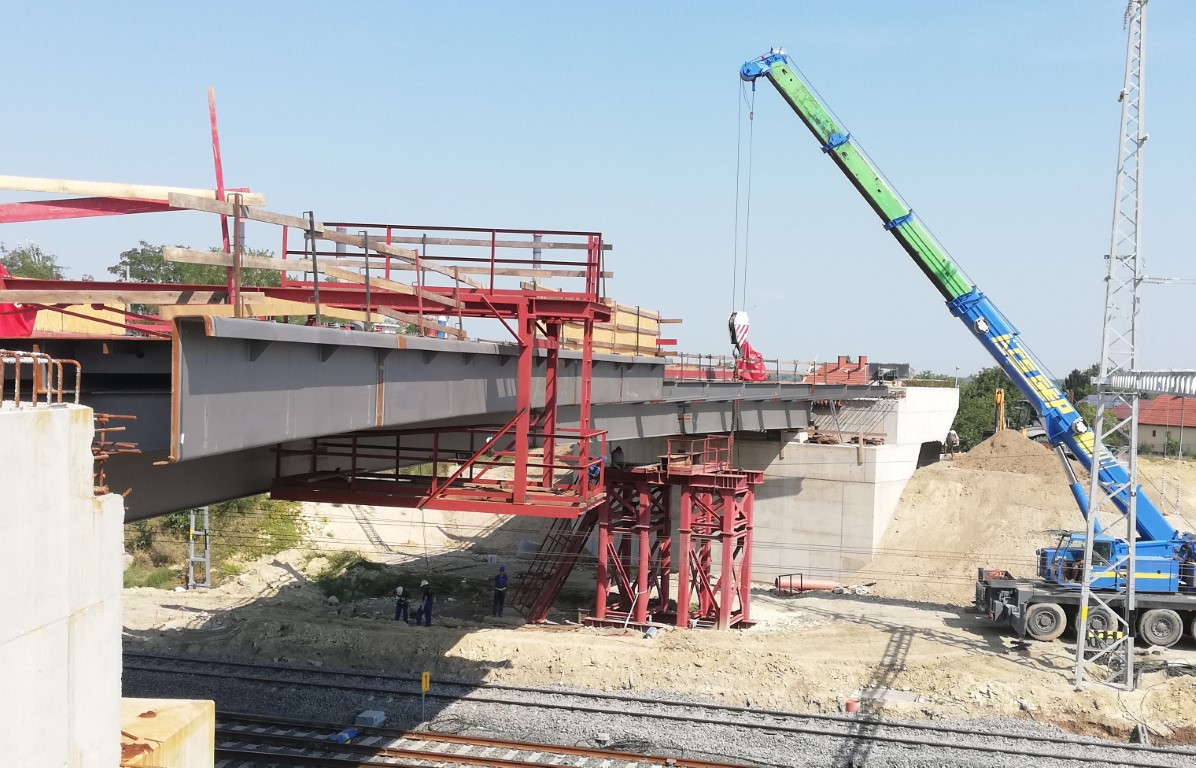 SZÁZHALOMBATTA-ERCSI RAILWAY LINE – ON-SITE ASSEMBLY OF IPAROS ST. OVERPASS