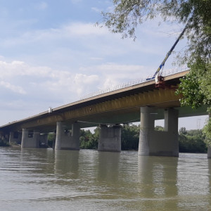 M0 BRIDGE OVER HÁROSI-DANUBE – MANUFACTURING AND ON-SITE ASSEMBLY OF THE NEW STEEL PAVEMENT AND BRIDGE ACCESSORIES